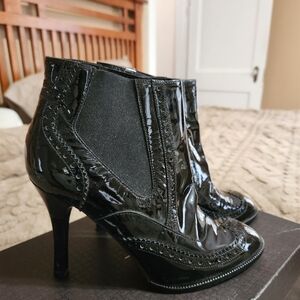 Cole Haan Black Patent Leather Women's Ankle Boots Size 6.5